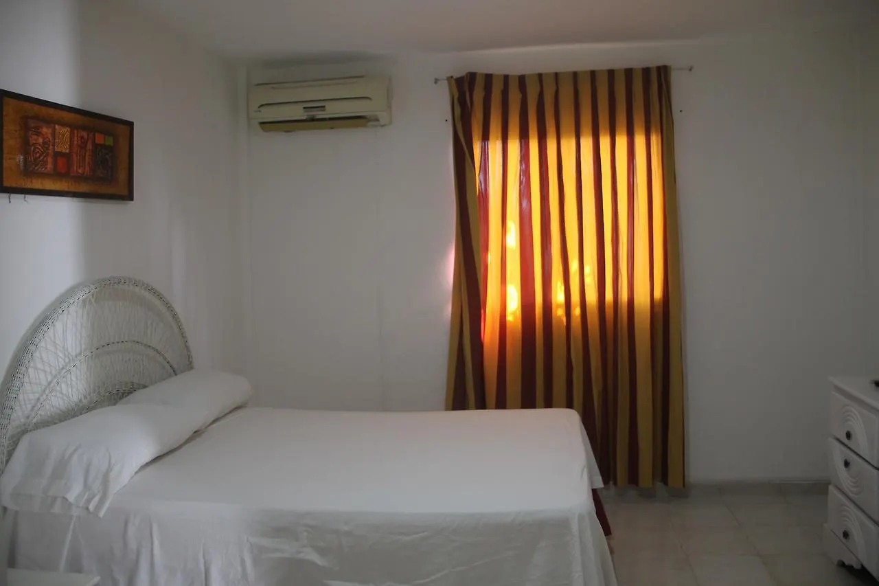 Hotel El Caucho Boca Chica 3*,